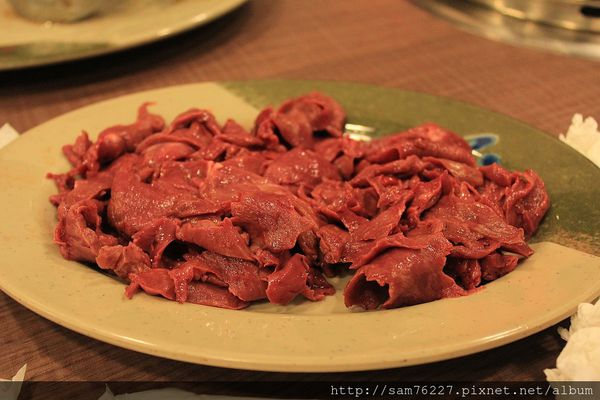 [食記] 嘉義東區 霸味羊肉爐 夏天開張炭烤羊肉爐
