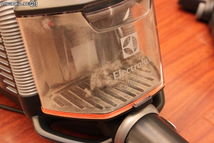 Electrolux 吸塵器 ZUF4206ACT 簡單開箱及心得分享