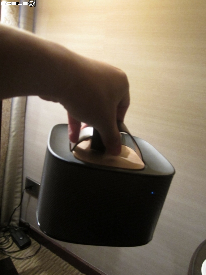 Philips Fidelio E5無線隨選環繞音效喇叭體驗心得創造真實的環繞感受