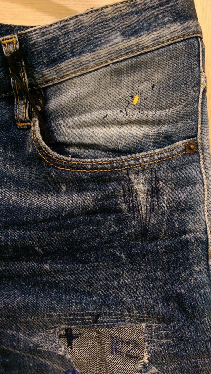 [阮的肉干之監獄風雲不專業開箱] DSQUARED2 秋冬款 TIDY BIKER JEAN (S74la0643s30342)