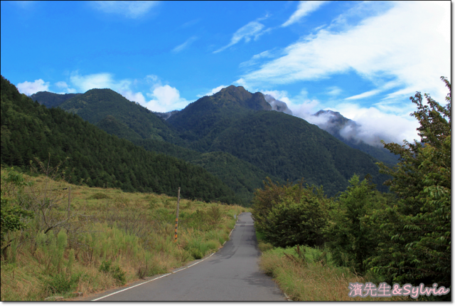 新手首露Coleman10人帳_武陵農場露營初體驗成功_2014/8/4新增完整全部內容。