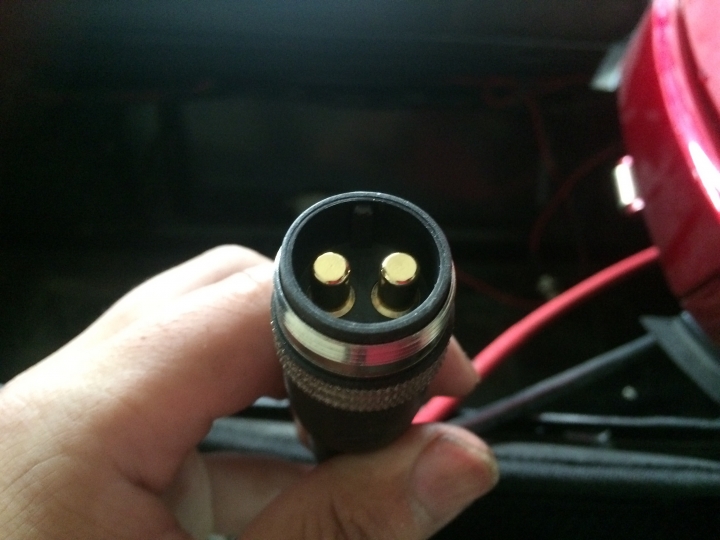 （新增鋰鐵電池測試使用航模15A充電測試）小紅小紅，我們要一直在一起呦～103年4月3日購入