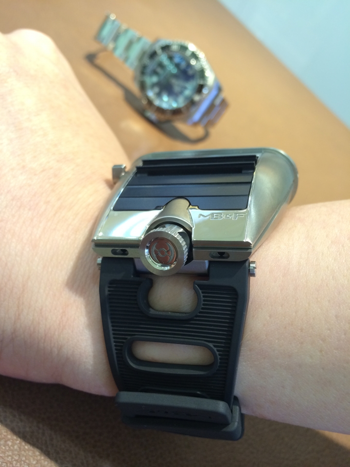 [簡易開箱] 獨立製表品牌MB&F Machine No.5
