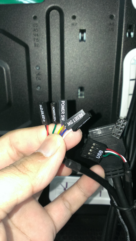 JONSBO 喬思伯 QT01 機殼開箱賞圖