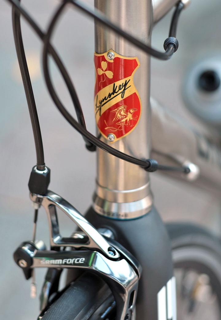 [組裝交車] 鈦合金戰馬 Lynskey Sportive 22速Sram Force系統搭配爬坡鈦輪pmp RS04