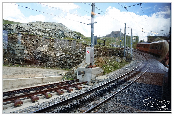 【遊記】 歐鐵pass記旅Day4。Luzern-Zermatt-Gornergrat觀景台，馬特洪峰、冰河極限美景。巧遇國慶日。人生一定要來一次！瑞士