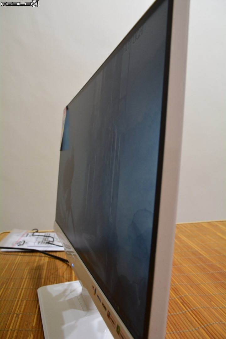 [01首發] ViewSonic VX2363Smhl-W 超正點的白色精靈!