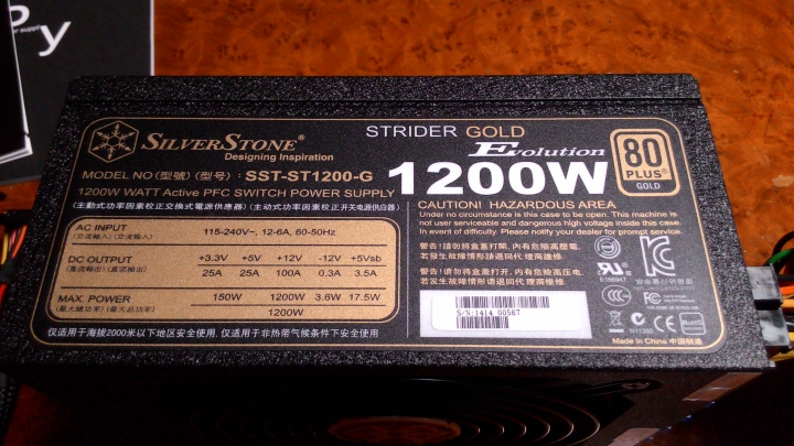 土豪金配色 自組電腦初體驗(I7 4790K,Z97 MPOWER,HyperX 3K 240G,TD03,FT04,STRIDER GOLD 1200W)