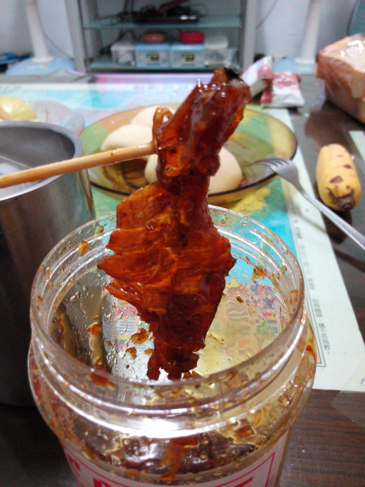 有人知道這蜜魷魚台灣哪裡有賣類似商品嗎?