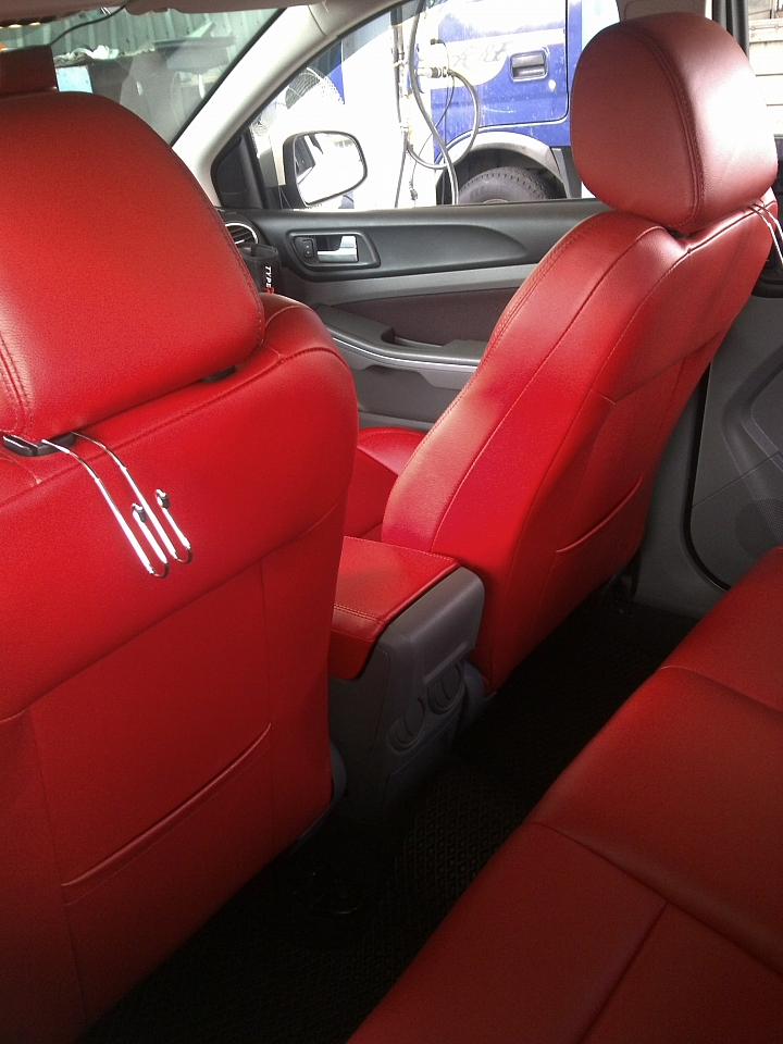 Focus MK2.5 TDCI 內裝大變身 - 開箱文