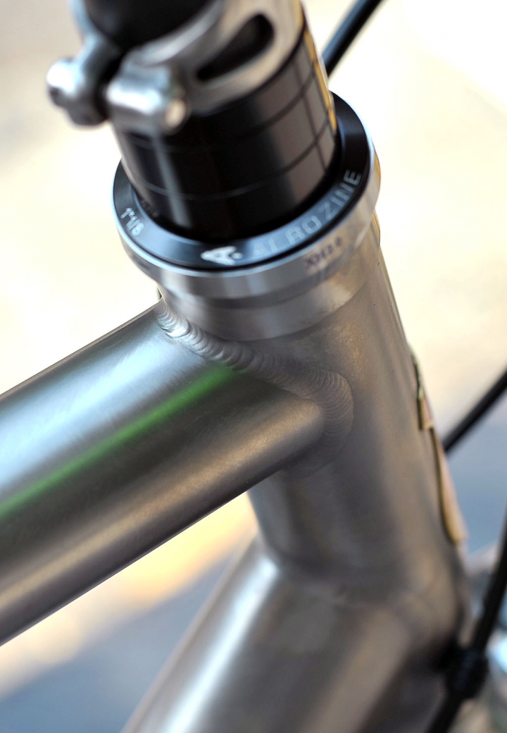 [組裝交車] 鈦合金戰馬 Lynskey Sportive 22速Sram Force系統搭配爬坡鈦輪pmp RS04