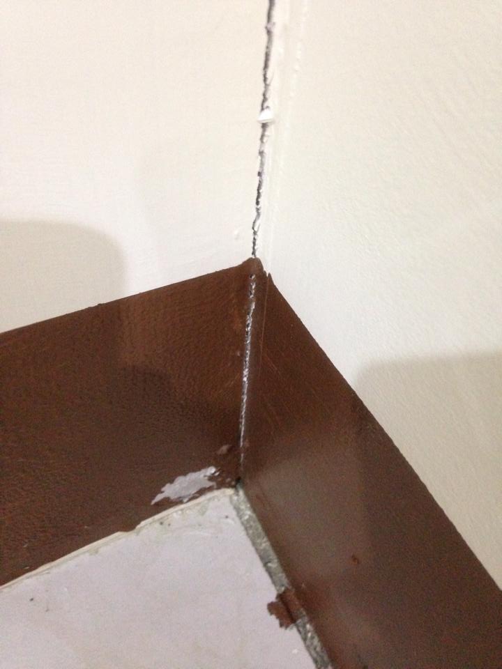 鐵皮屋頂漏水....