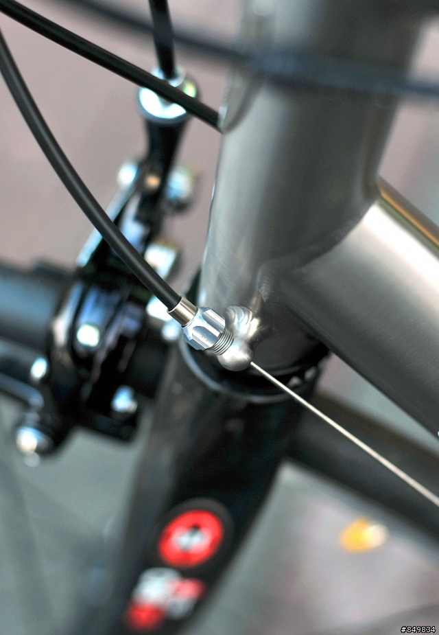 手工 LITESPEED T7 鈦合金700c公路車 完工！！
