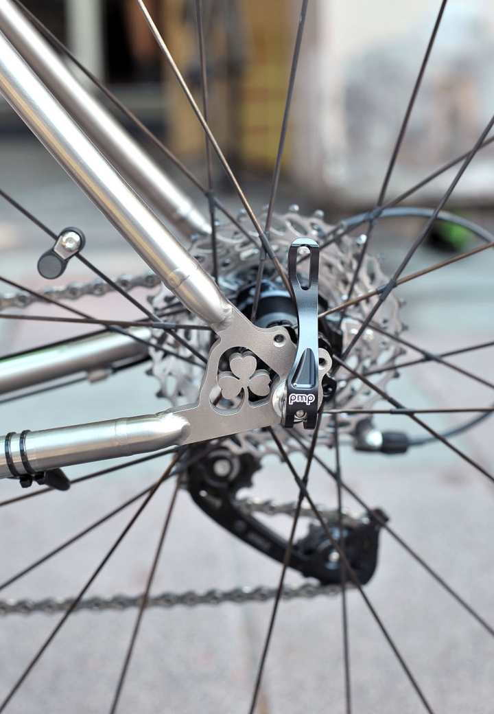[組裝交車] 鈦合金戰馬 Lynskey Sportive 22速Sram Force系統搭配爬坡鈦輪pmp RS04