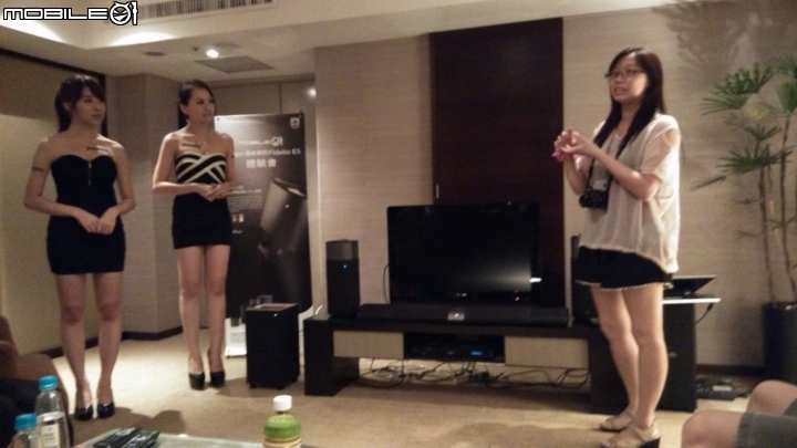 Philips Fidelio E5無線隨選環繞音效喇叭體驗心得創造真實的環繞感受