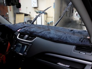 老婆的藍色情人Suzuki  swift1.2 GLX