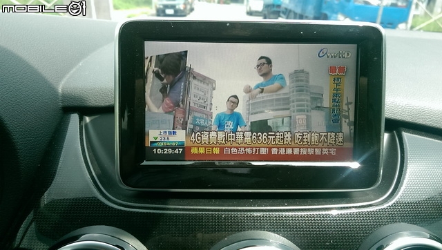 B-Class加裝六合一影音系統