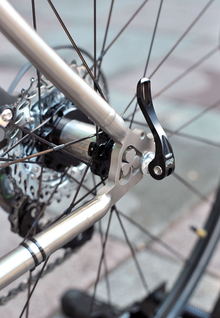 [組裝交車] 鈦合金戰馬 Lynskey Sportive 22速Sram Force系統搭配爬坡鈦輪pmp RS04