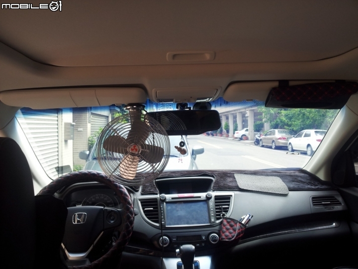 <crv4 露營> 防蚊帳與12v電風扇