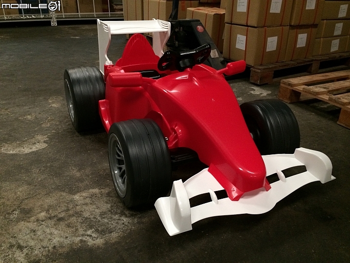 兒子的三歲生日禮物-F2012