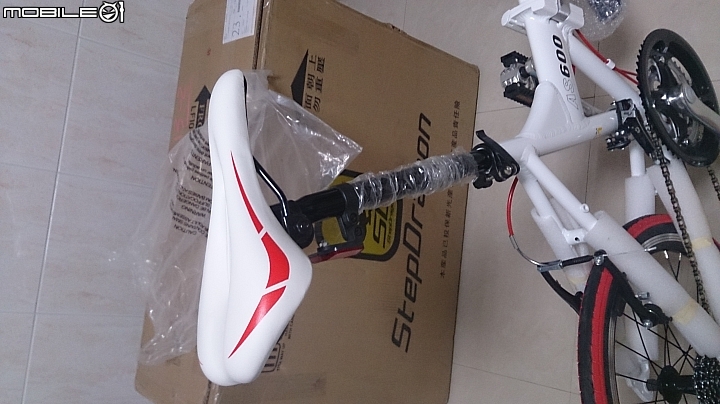 國產 ST買了一陣子了~現在才持一點發開箱文- StepDragon AS600-20吋鋁合金24速Shimano定位變速摺疊車