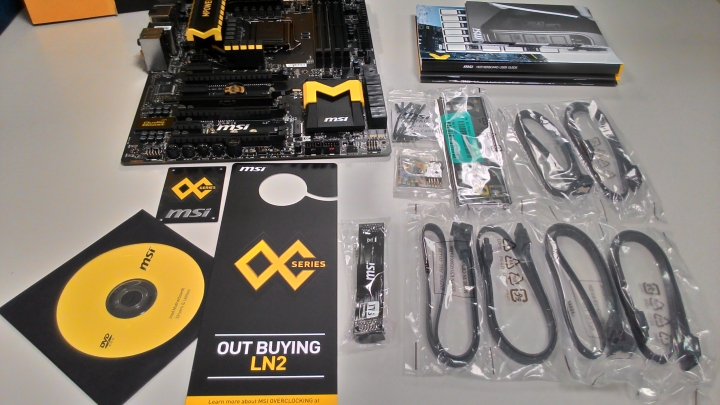 土豪金配色 自組電腦初體驗(I7 4790K,Z97 MPOWER,HyperX 3K 240G,TD03,FT04,STRIDER GOLD 1200W)