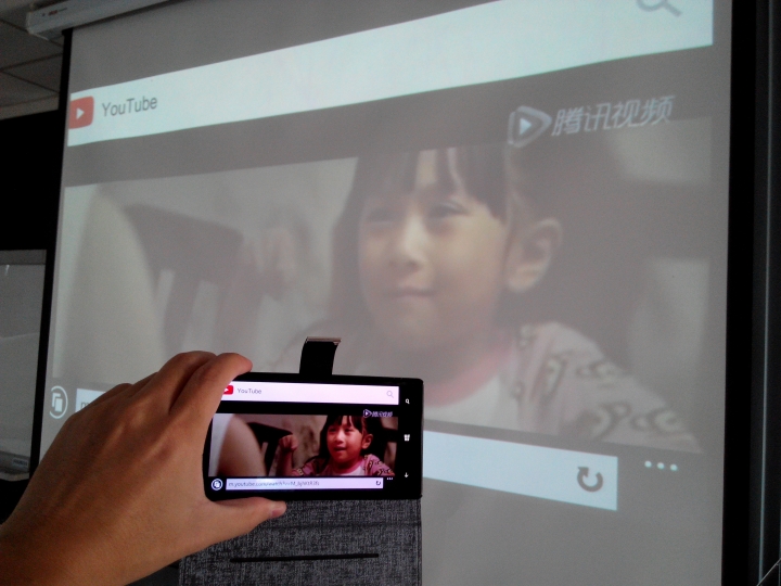 迷你 Miracast 無線顯示接收器，開箱嚕....