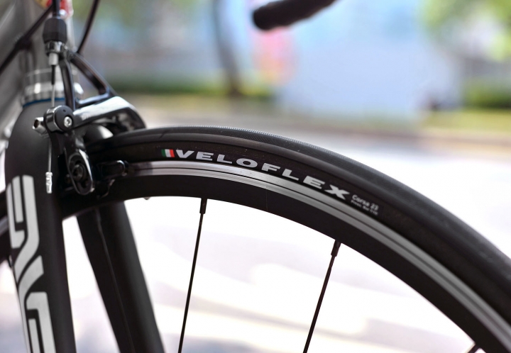 [組裝交車] 鈦合金戰馬 Lynskey Sportive 22速Sram Force系統搭配爬坡鈦輪pmp RS04