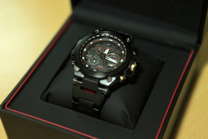 逛街時不小心帶回Casio G-Shock MTG-S1030BD-1AJR