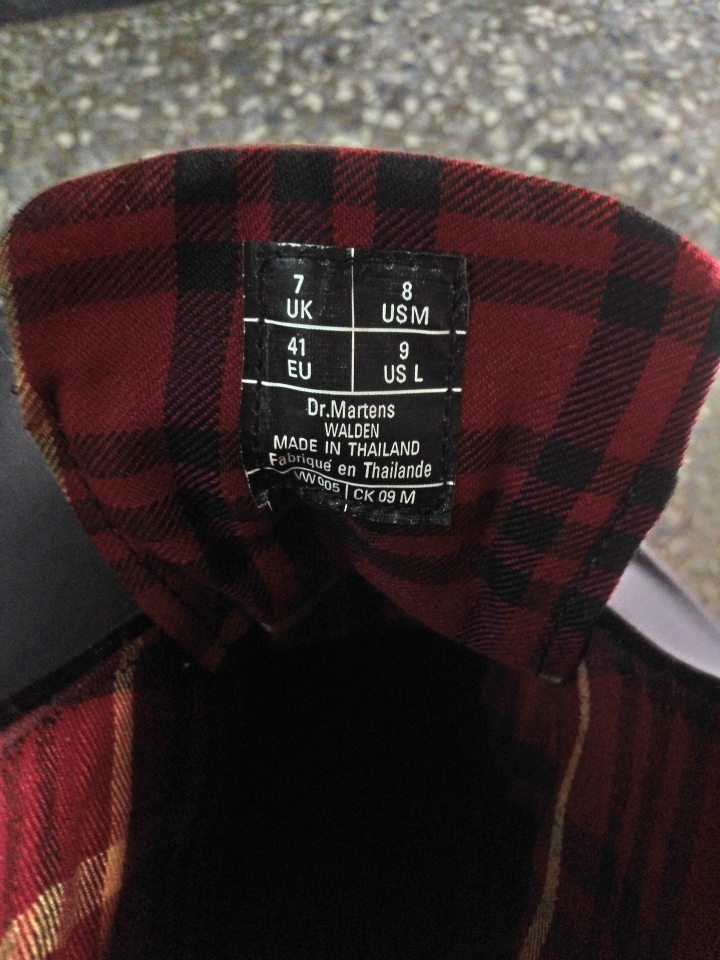 人生中第一雙皮靴 Dr. Martens Dark Brown Bigfoot
