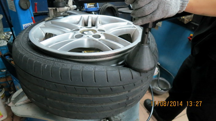 BMW e46 330i實裝日東 Nitto NT-830 新胎分享