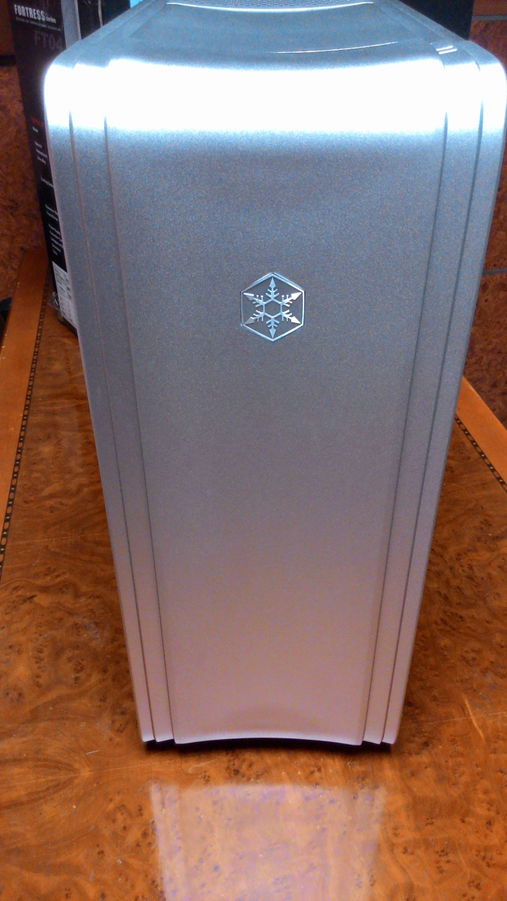 土豪金配色 自組電腦初體驗(I7 4790K,Z97 MPOWER,HyperX 3K 240G,TD03,FT04,STRIDER GOLD 1200W)