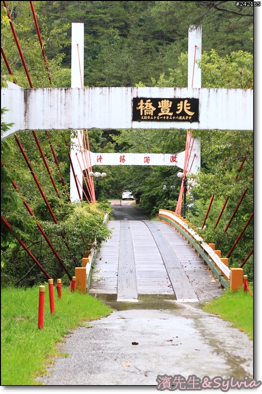 新手首露Coleman10人帳_武陵農場露營初體驗成功_2014/8/4新增完整全部內容。
