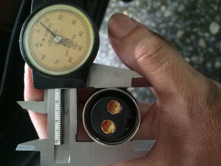 （新增鋰鐵電池測試使用航模15A充電測試）小紅小紅，我們要一直在一起呦～103年4月3日購入