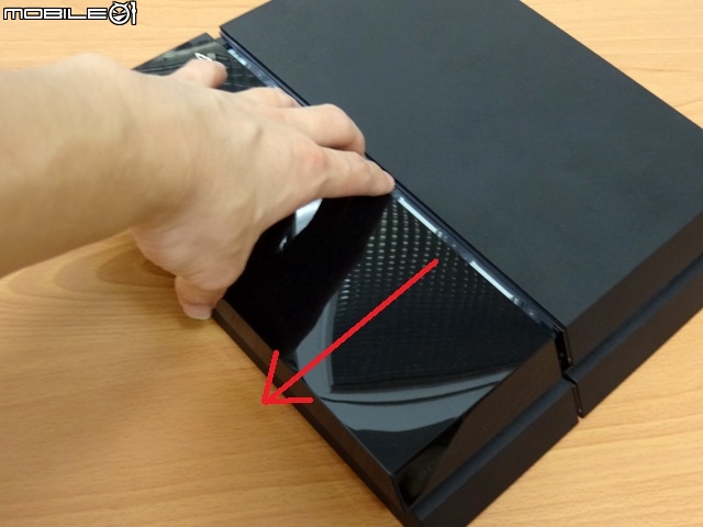 [分享] PS4 保固內...電源觸控沒反應怎麼辦? 自己動手拆 [拆裝流程]