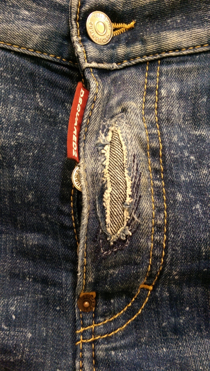 [阮的肉干之監獄風雲不專業開箱] DSQUARED2 秋冬款 TIDY BIKER JEAN (S74la0643s30342)