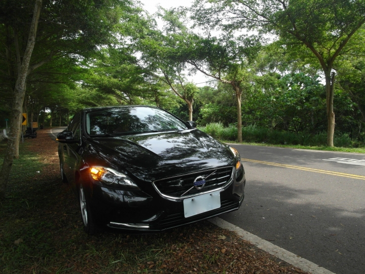 《VOLVO仲夏輕鬆遊》V40 T4旗艦Polestar版