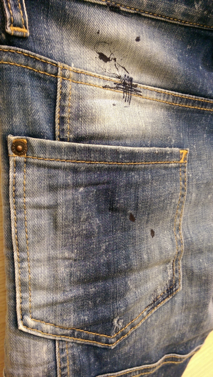 [阮的肉干之監獄風雲不專業開箱] DSQUARED2 秋冬款 TIDY BIKER JEAN (S74la0643s30342)