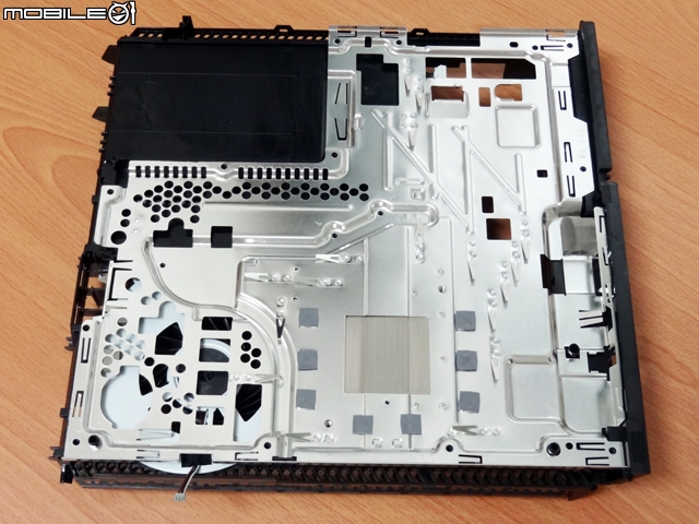 [分享] PS4 保固內...電源觸控沒反應怎麼辦? 自己動手拆 [拆裝流程]