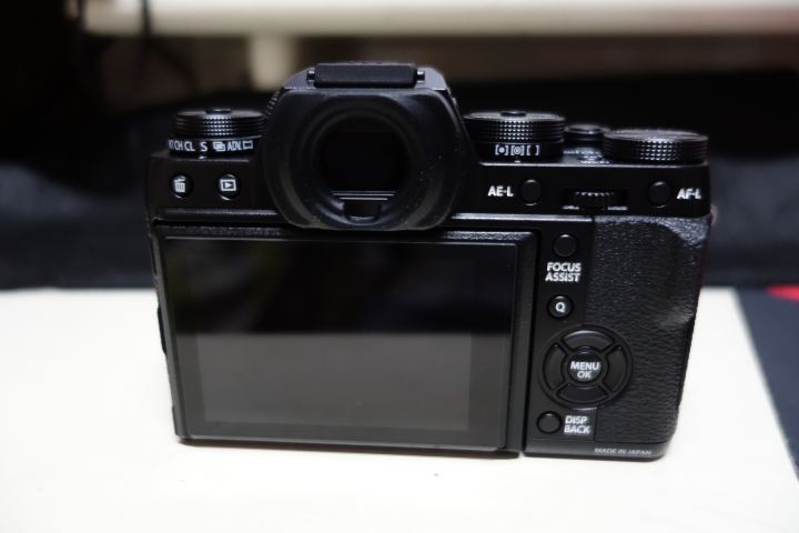 新手的X-T1 + xf23mm開箱文送TOSHIBA 高速卡,附x20比大小