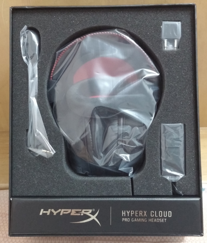 Kingston、HyperX、QPAD 黃金三角代表作—— Kingston HyperX Cloud 電競耳機