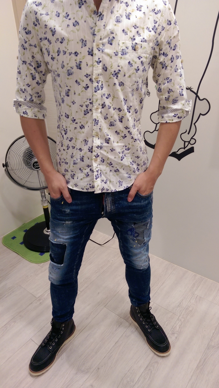 [阮的肉干之監獄風雲不專業開箱] DSQUARED2 秋冬款 TIDY BIKER JEAN (S74la0643s30342)