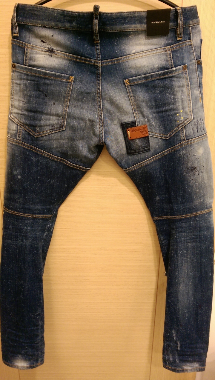 [阮的肉干之監獄風雲不專業開箱] DSQUARED2 秋冬款 TIDY BIKER JEAN (S74la0643s30342)