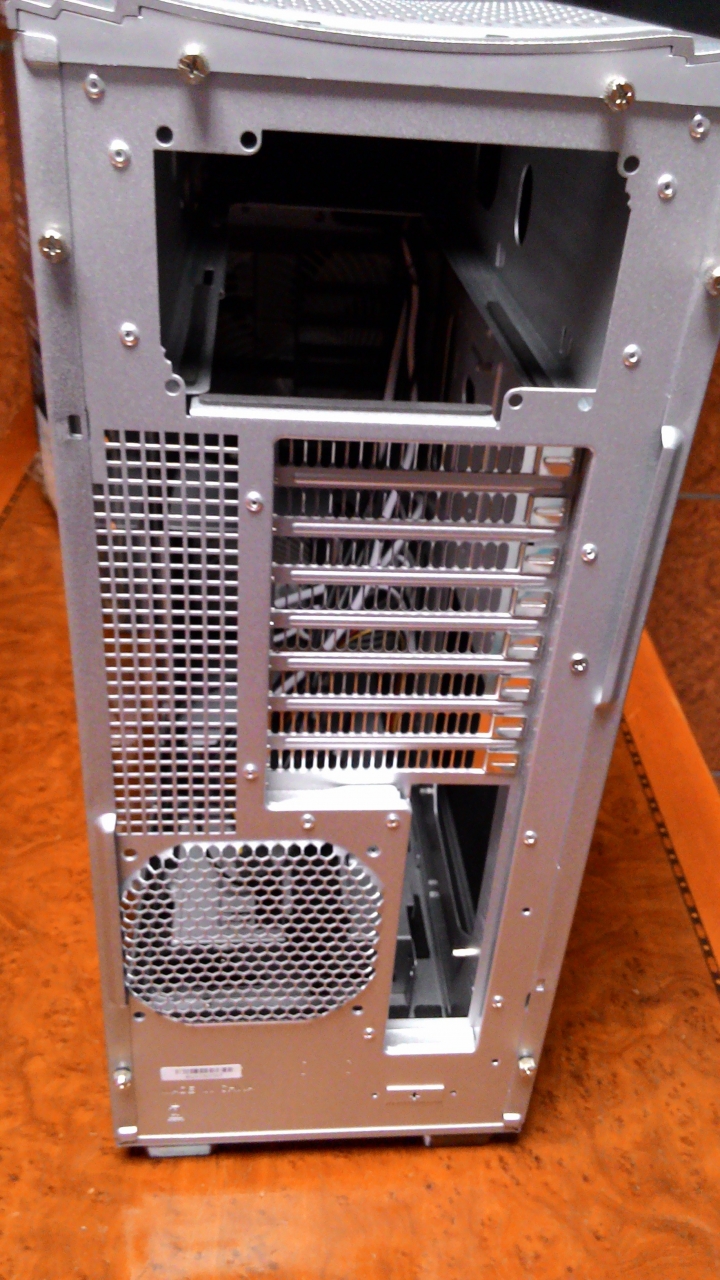 土豪金配色 自組電腦初體驗(I7 4790K,Z97 MPOWER,HyperX 3K 240G,TD03,FT04,STRIDER GOLD 1200W)