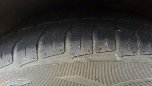 這輪胎可繼續使用嗎?
