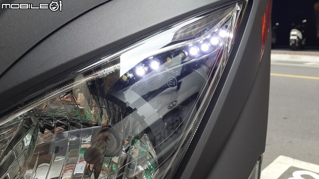 <分享> GTS300I 日行燈出保更換