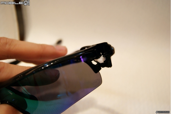 {開箱}夏日豔陽騎單車必備 OAKLEY