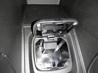 老婆的藍色情人Suzuki  swift1.2 GLX