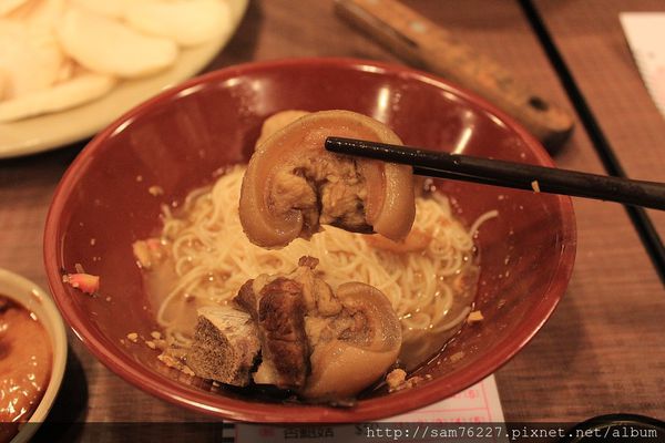 [食記] 嘉義東區 霸味羊肉爐 夏天開張炭烤羊肉爐