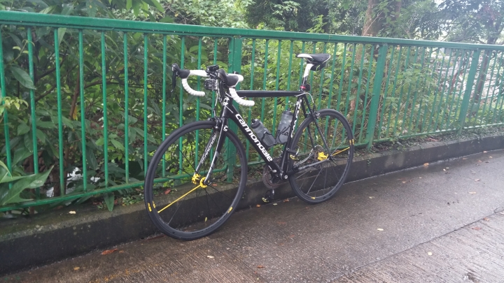 跟大家分享沒有箱子的開箱文，MAVIC KSYRIUM 125th